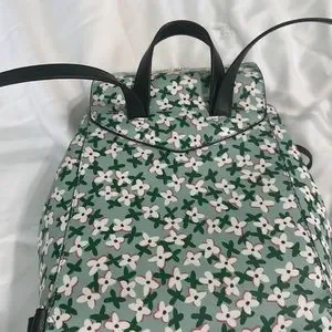 kate spade | Bags | Kate Spade Floral Green Medium Sinch  display picture 3